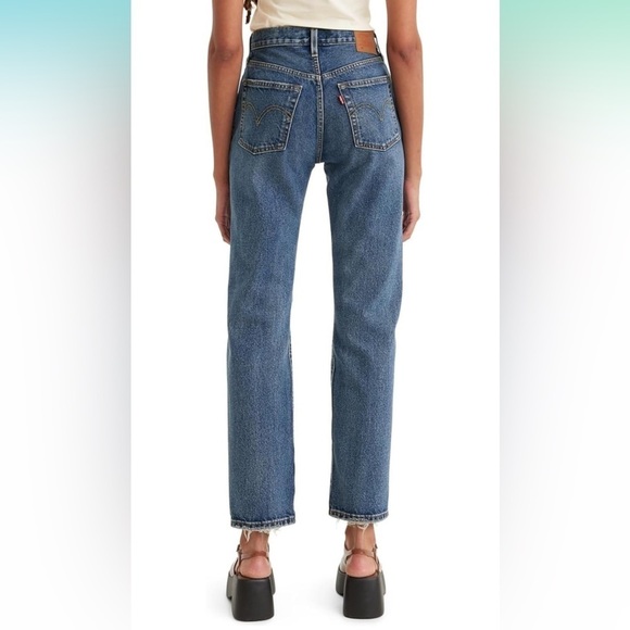 NWT - Levi’s 501 Premium - The Original Jeans - size 26 - medium wash, raw hem - Picture 2 of 7